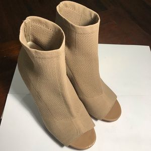 NEW NWOB VIA SPIGA Open Toe Nude Bootie